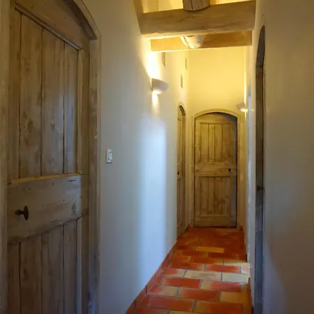 Maison Spacieuse A Simaine La Rotonde Piscine Partagee Сasa de vacaciones *