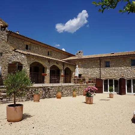 Maison Spacieuse A Simaine La Rotonde Piscine Partagee * Simiane-la-Rotonde