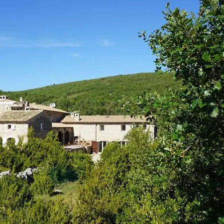 Maison Spacieuse A Simaine La Rotonde Piscine Partagee Сasa de vacaciones *